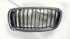 Calandre gauche  BMW SERIE 3 F30/F80 PHASE 1 320d 2.0D - 16V TURBO/R:51712085