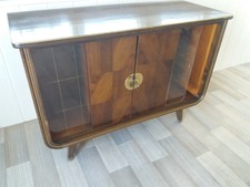 meuble "vintage"... mini bar... tourne disques 33-45-78 tours e "schlussel"