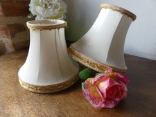 ?2 ancien abat-jour doublé Lampe chevet table tissu satiné beige et Galon Or