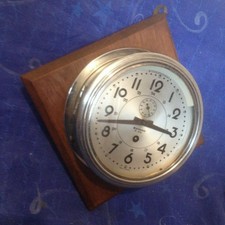 Petite horloge murale " Style industriel " Année 50 