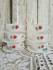 LOT 6 tasses à café & 6 sous tasses vintage "Arcopal" décor de roses rouges.TBE