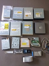 Lot périphériques informatique: Graveurs / Lecteurs carte / lecteurs disquette