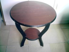 Guéridon en bois table  forme tulipe 3 pieds  2 plateaux  sellette à restaurer