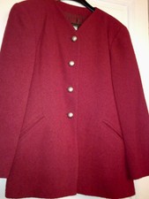Guy Laroche Très joli tailleur rouge Hermès 90% laine - Excellent état