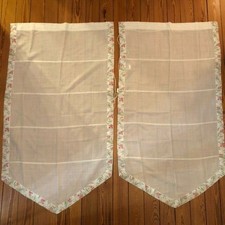 PAIRE DE RIDEAUX  CUISINE / VOILAGE/ LOT A