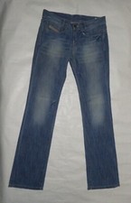 Jeans Diesel W28 L32 size 14 enfant