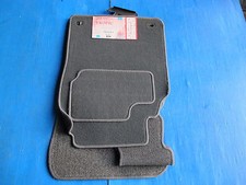 Tapis de sol Bancarel gamme Tropic gris  pour: Opel Primera Berline 2000