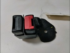 ancrage ceinture arrière gauche renault CLIO II 8200684049 188538