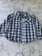 CHEMISIER. NEUF. 5/6 Ans