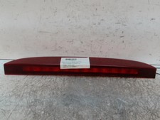 Feu arriere stop central RENAULT CLIO 2 PHASE 2 1.5 DCI - 8V TURBO/R:61968069