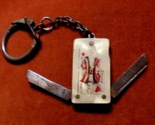 Porte-clés Mini canif à 2 outils Carte jouer ROI de Cœur "CHARLES" couvert nacre