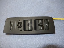 2212 Bouton  31376495 VOLVO V40  D2 Momentum  