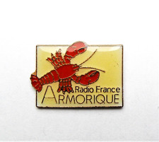 pin's radio France Armorique homard