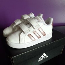 Chaussures Adidas Enfant