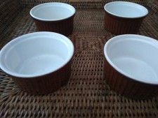 4 raviers/ramequins made in France 1 avec défaut de cuisson 