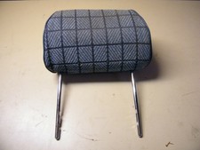 Appuie tête bleu Nissan Patrol 160 260 baroud entraxe 190 mm