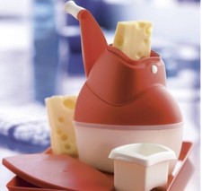 SUPER PROMO TUPPERWARE : MOULIN UNIVERSEL NEUF (Rape Fromage, Chocolat) (47,90€)