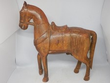 Cheval en bois style Ming Chine anciennement polychromé ancien