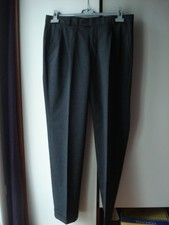 Homme Pantalon de ville gris Devant 2 plis et revers  T.42  H107  NEUF