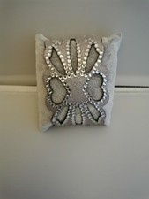 Bracelet couleur argenté, déco coeur avec strass, effet daim, 22*5 cm