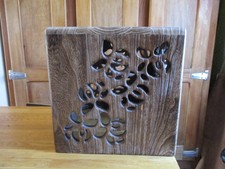 bout de canapé chevet HABITAT cube en bois PALONIA fleurs nature zen végétal