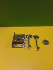 Laiton massif taillé en Till/dessin/bloque placard 2 1/2" x 1 5/8" avec 2 clés