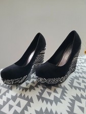 Chaussure Femme plateformes T 38 Closer/Chaussea 