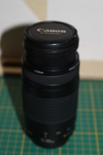 Objectif Canon EF 75-300mm F/4-5.6 II AF Reflex numérique EOS avec caches
