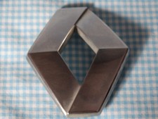 MODUS logo monogramme badge insigne sigle embleme arriere RENAULT  8200670323