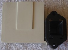 Verrou / Sécurité de Porte pour Lave-Linge de Marque: FAURE - Modèle: FWG 1100M 