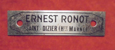 Jolie plaque métallique ERNEST RONOT Saint Dizier Haute-Marne 10cm x 2,5 cm