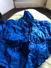 La foudre McQueen Garçon'S Pluie Poncho Imperméable Capuche Veste Taille 1-3 Ans