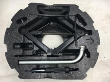 Cric (Ensemble depannage) VOLKSWAGEN BEETLE 2 CABRIO PHASE 1 1.6 T/R:62243023