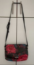Superbe Petit Sac Neuf en Similicuir et Bandoulière Réglable de Marque DESIGUAL.
