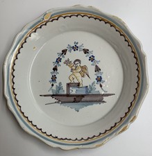 Assiette décor ANGE PROTECTEUR FAIENCE DE NEVERS XVIIIe 18ieme