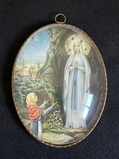 Ancien cadre Religieux Lourdes avec verre bombé métal doré vintage