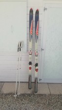 paire ski Rossignol avec bâton