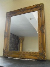 BEAU MIROIR MURAL OU CHEMINÉE EN BOIS DORÉ STYLE BAROQUE D'UN CHATEAU