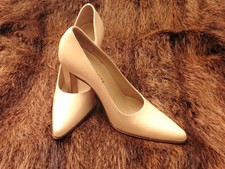 SUPER CHAUSSURE ESCARPIN SILVY TOUT CUIR BEIGE VINTAGE 80/90 NEUF T.34.5