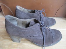 TBE Superbes CHAUSSURES Talons RICHELIEU lacets en NUBUCK Marron ANDRE Point 37