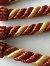 PAIRE D'EMBRASSES POUR RIDEAUX ROUGE ET JAUNE EXCELLENT ETAT