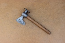 HACHE/TAQUOIR DE VIGNERON/OUTIL ANCIEN/ART POPULAIRE