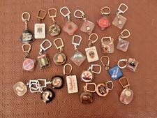 Lot (5) porte clés  ---- DIVERS  --- A VOIR