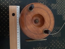moulinet ancien,en bois pêche à la mouche, art populaire made in england