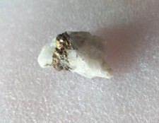 pierre brute et naturelle Pyrite , 6.5 gr. 16x25x12 mm  .P1.66