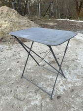 Vieille Table de jardin pliantes en fer forgés 70x50cm