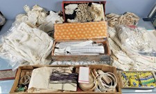 COUTURE lot DENTELLES Pieces TISSU Fils Elastiques Napperons Textile Divers MAG1