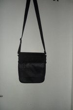 SACOCHE NOIRE A BANDOULIERE " M&A "  TBE!!!