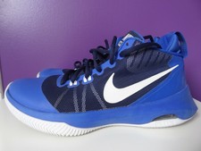 Chaussures / Baskets Nike Air Versitile Bleu Blue (EUR 40 / US 7 / UK 6)