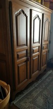 Très belle armoire rustique chêne moyen massif 3 portes intérieur penderie